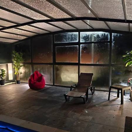 Poco E Meio - Padel & Pool * Santiago da Guarda