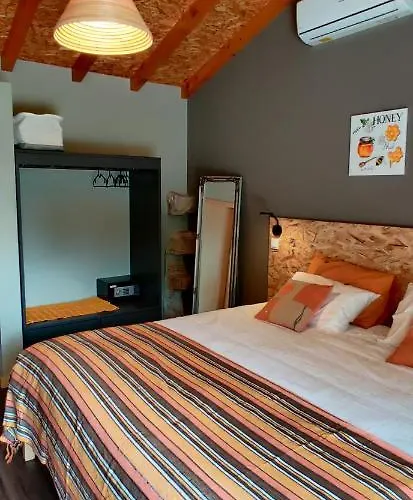 Poco E Meio - Padel & Pool Фермерский дом