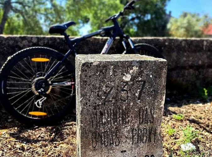 Poco E Meio - Padel & Pool Santiago da Guarda