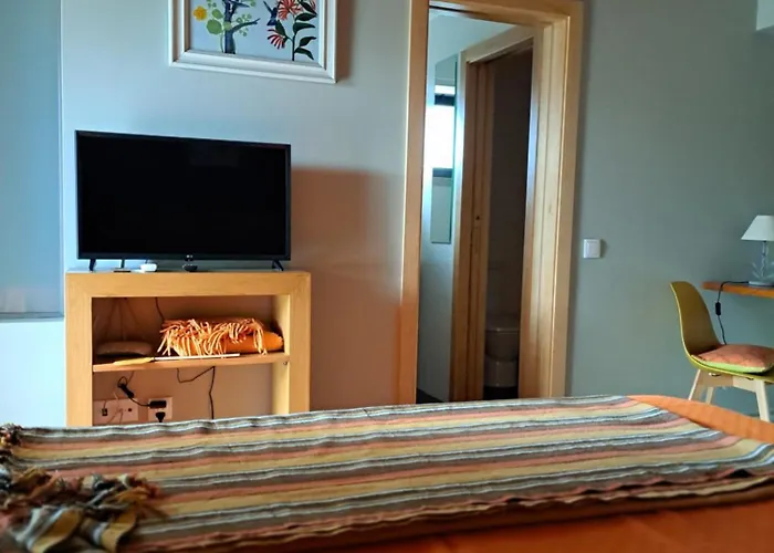 Poco E Meio - Padel & Pool * Santiago da Guarda