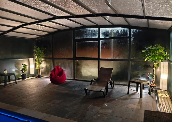 Poco E Meio - Padel & Pool * Santiago da Guarda