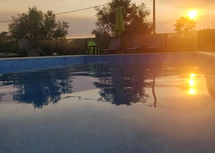 Poco E Meio - Padel & Pool * Santiago da Guarda